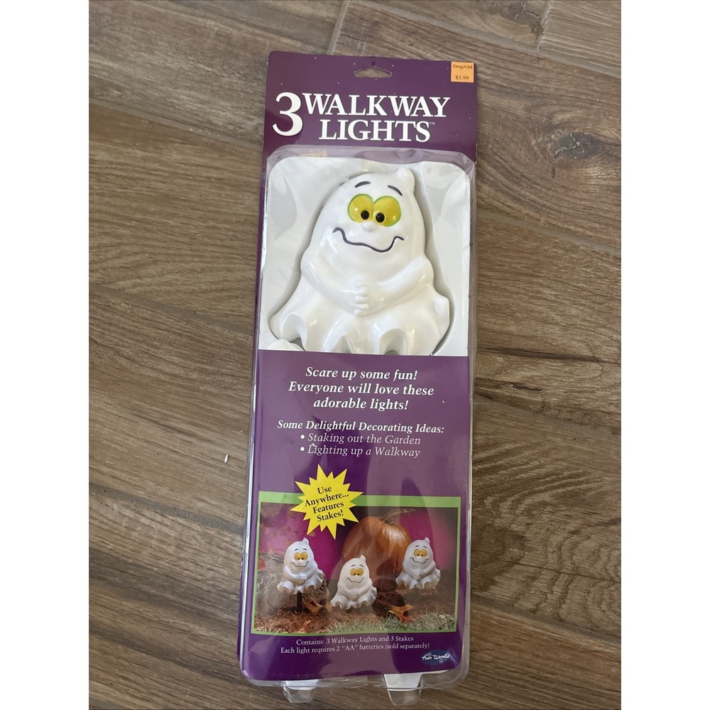 Fun‎ World Halloween Blow Mold Ghost Walkway Stake Lights Outdoor Yard Decor New
